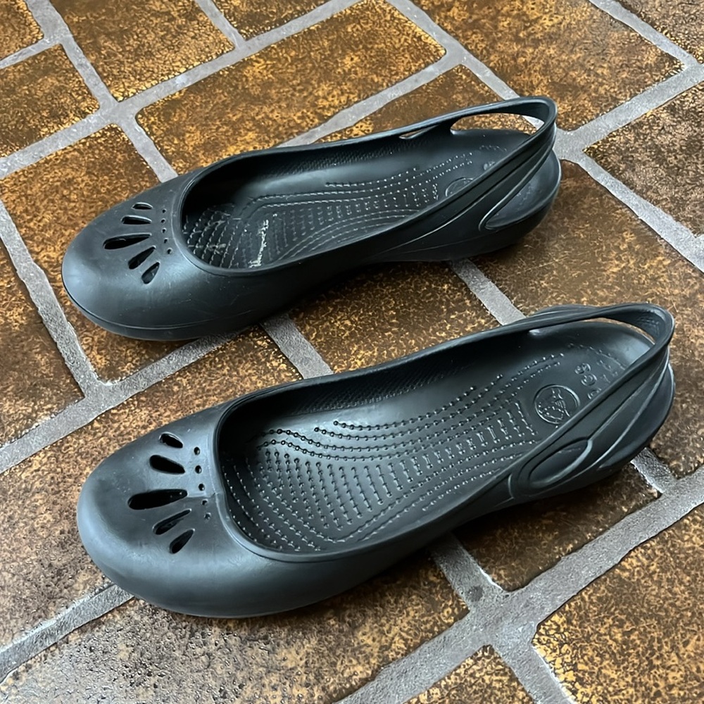 CROCS Black Kadee Mary Jane Slingback Flats - Picture 7 of 12